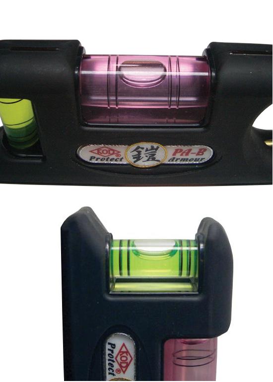 アカツキ製作所/KOD プロテクトアーマー ポケット水平器 100mm カラー選択 PA-B/PA-R|工具、大工道具、塗装用品なら愛道具館