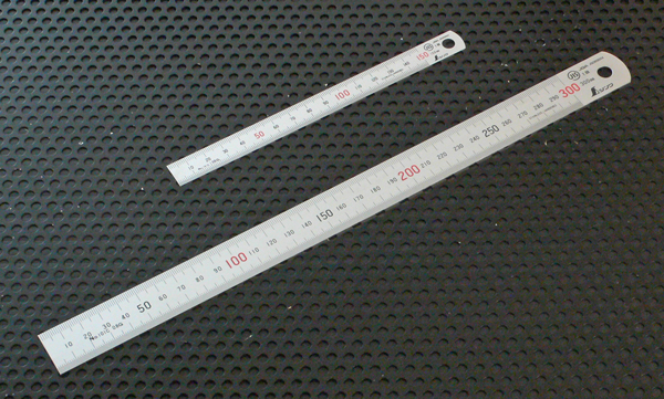シンワ測定 1m シルバー直尺 #13048|工具、大工道具、塗装用品なら愛道具館